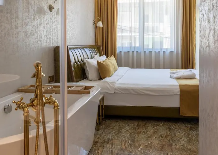 דירה Hidden Bank: Cash *