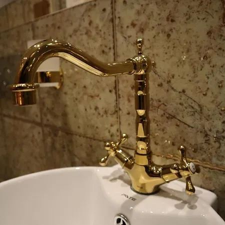 Hidden Bank: Cash 아파트